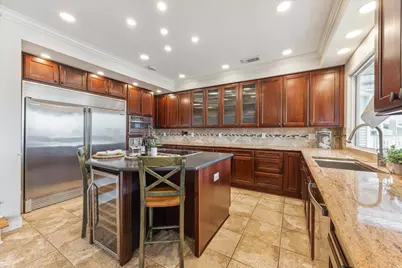 1339 Outrigger, Tiki Island, TX 77554 - Photo 17
