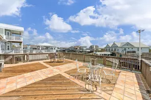 1339 Outrigger, Tiki Island, TX 77554 - Photo 9