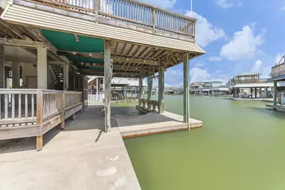 1339 Outrigger, Tiki Island, TX 77554 - Photo 39