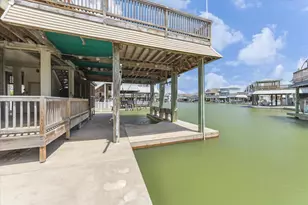 1339 Outrigger, Tiki Island, TX 77554 - Photo 39