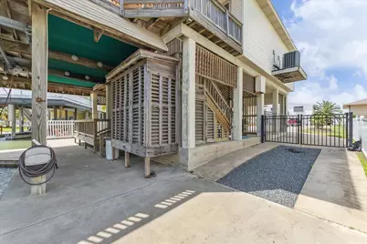 1339 Outrigger, Tiki Island, TX 77554 - Photo 37