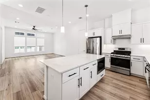 1526 Ojeman Rd, Houston, TX 77055 - Photo 21