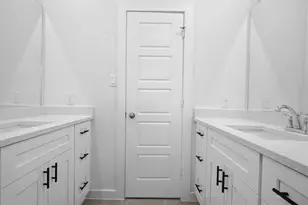 2411 Outpost Cyn Dr, Iowa Colony, TX 77583 - Photo 23