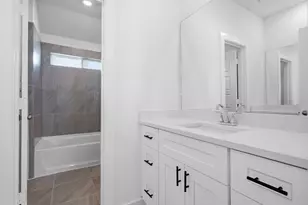 2411 Outpost Cyn Dr, Iowa Colony, TX 77583 - Photo 31
