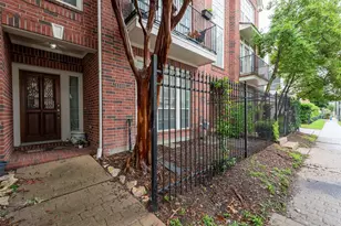 1310 W Webster St, Houston, TX 77019 - Photo 3