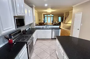 1310 W Webster St, Houston, TX 77019 - Photo 21