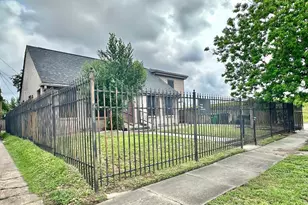 2007 Rosewood St, Houston, TX 77004 - Photo 3