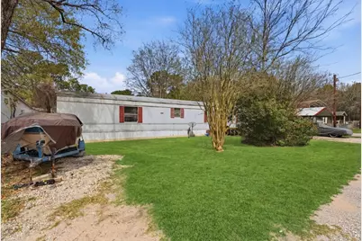 8786 Scarlet Oak, Willis, TX 77318 - Photo 3