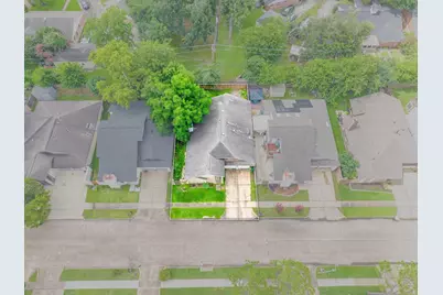 7815 Royan Drive, Houston, TX 77071 - Photo 21
