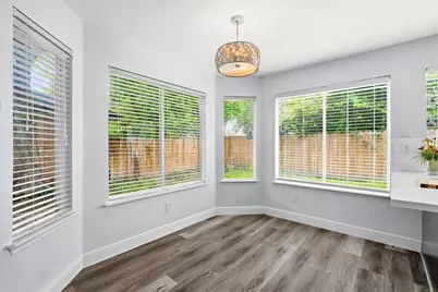 7815 Royan Drive, Houston, TX 77071 - Photo 11