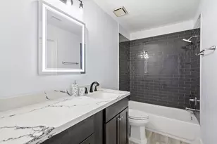 7815 Royan Dr, Houston, TX 77071 - Photo 13