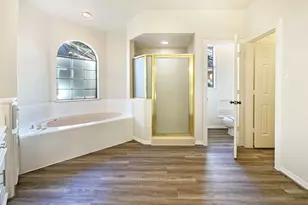 6906 Cherry Hills Rd, Houston, TX 77069 - Photo 11