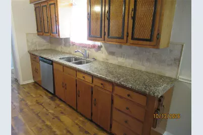 412 Daffodil Street, Lake Jackson, TX 77566 - Photo 23