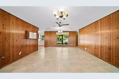 412 Daffodil Street, Lake Jackson, TX 77566 - Photo 17