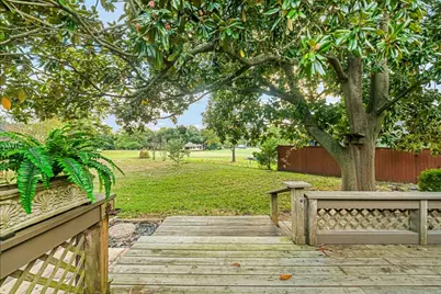 53 April Village, Conroe, TX 77356 - Photo 5