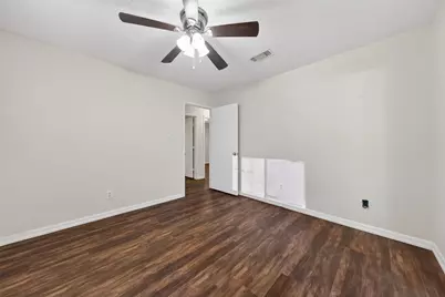 506 Oklahoma Avenue, Bacliff, TX 77518 - Photo 19