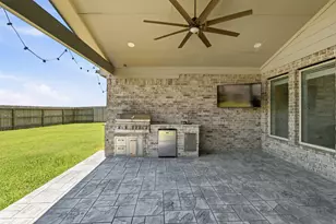 9606 Pleasant Way, Baytown, TX 77523 - Photo 11