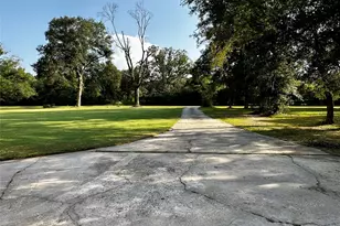 68 White Oak Dr, New Caney, TX 77357 - Photo 1