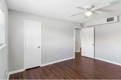 932 7th Avenue N #6, Texas City, TX 77590 - Photo 3