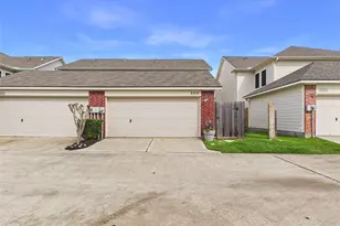 2015 Kemah Village Dr, Kemah, TX 77565 - Photo 37