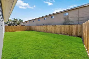 4624 Mayflower St, Houston, TX 77033 - Photo 23