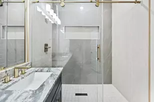 4624 Mayflower St, Houston, TX 77033 - Photo 13