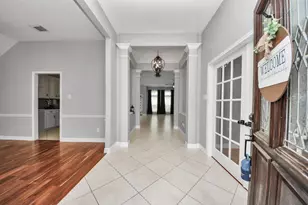 2802 Creek Bend Dr, Friendswood, TX 77546 - Photo 9