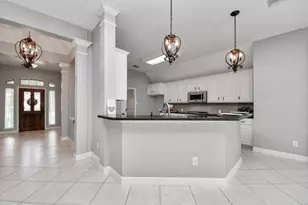 2802 Creek Bend Dr, Friendswood, TX 77546 - Photo 19