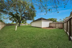 2802 Creek Bend Dr, Friendswood, TX 77546 - Photo 39