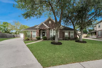 2802 Creek Bend Drive, Friendswood, TX 77546 - Photo 1