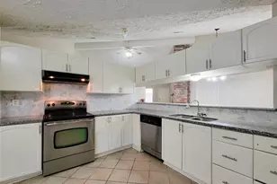 9415 Beckford Dr, Houston, TX 77099 - Photo 23