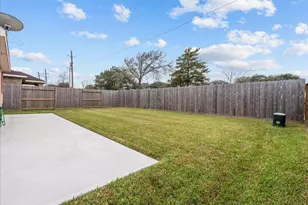 6652 Hawkins Hill Ln, Dickinson, TX 77539 - Photo 35