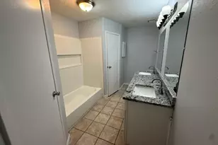 10028 Ridgecoral Dr, Houston, TX 77038 - Photo 7