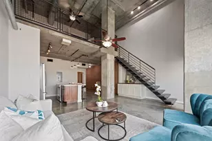 2000 Bagby St, Houston, TX 77002 - Photo 3
