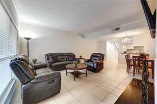2232 S Piney Point Rd, Houston, TX 77063 - Photo 7