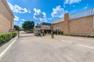 2232 S Piney Point Rd, Houston, TX 77063 - Photo 21