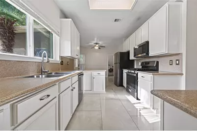 6710 Creek Village Drive, Katy, TX 77449 - Photo 15