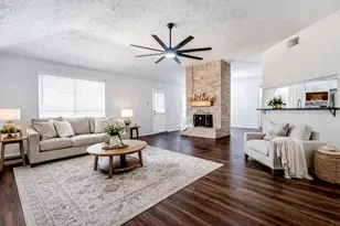 3518 Pecan Point Dr, Sugar Land, TX 77478 - Photo 1