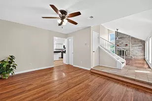 813 Lakeview Dr, Sugar Land, TX 77498 - Photo 11