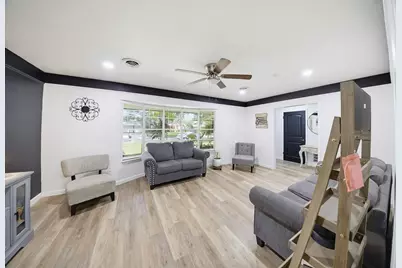 1900 Clayton Drive, Baytown, TX 77520 - Photo 9