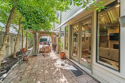 1129 Sherwood Run, Houston, TX 77043 - Photo 3