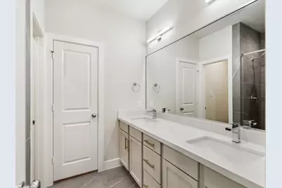 6211 Brighton Oaks Lane, Houston, TX 77008 - Photo 15