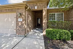 2005 Clatt Way, Conroe, TX 77301 - Photo 3