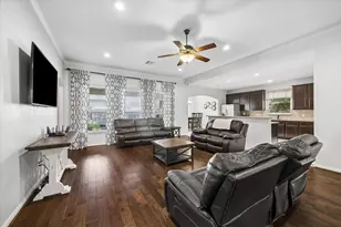 2005 Clatt Way, Conroe, TX 77301 - Photo 5