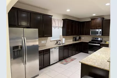 2005 Clatt Way, Conroe, TX 77301 - Photo 3
