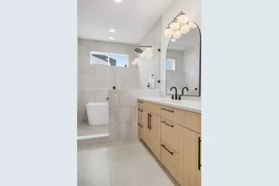 2953 Delafield Street, Houston, TX 77023 - Photo 29