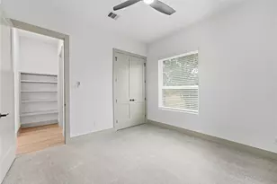 2953 Delafield St, Houston, TX 77023 - Photo 35