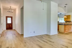 12111 N Ridgeway Dr, Willis, TX 77318 - Photo 9