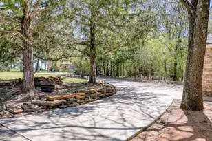12111 N Ridgeway Dr, Willis, TX 77318 - Photo 33