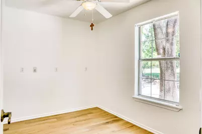 12111 N Ridgeway Drive, Willis, TX 77318 - Photo 7